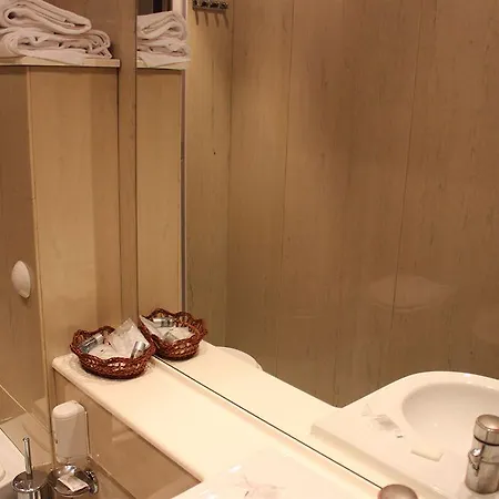 Dependance Dei Consoli 3*