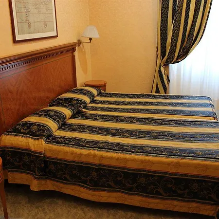 Dependance Dei Consoli 3*