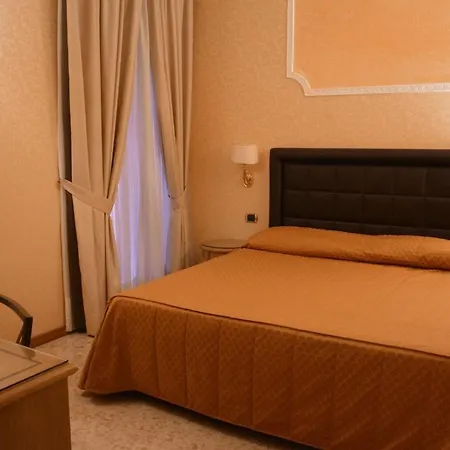 Hotel Dependance Dei Consoli 3*